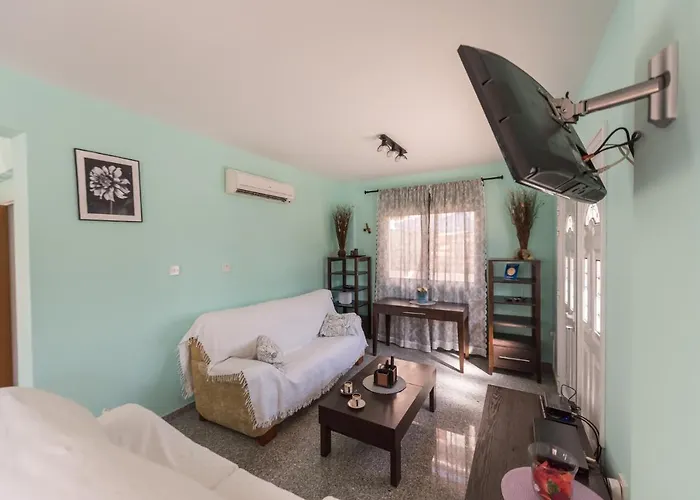 Marina Villa Ayia Napa